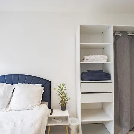 White Croco - Confort & Appartement *